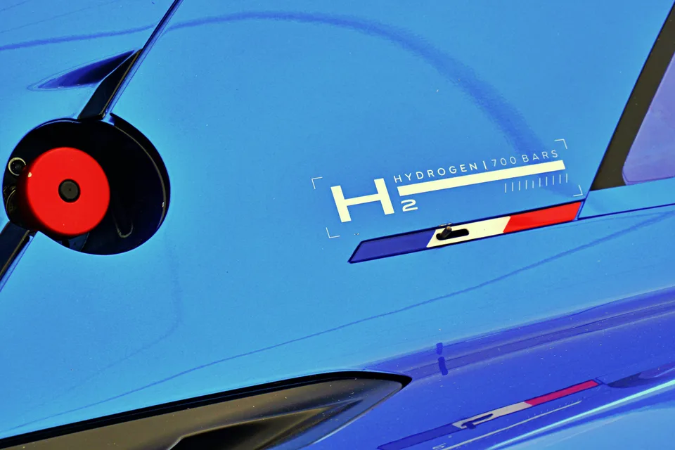 Blue concept car hydrogen badge